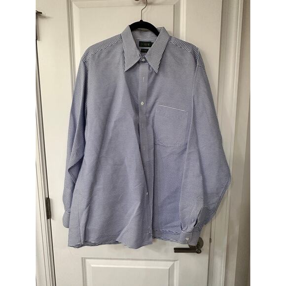 J Crew  men button down shirt 16 1/2.  36
Vintage Style - Picture 3 of 4